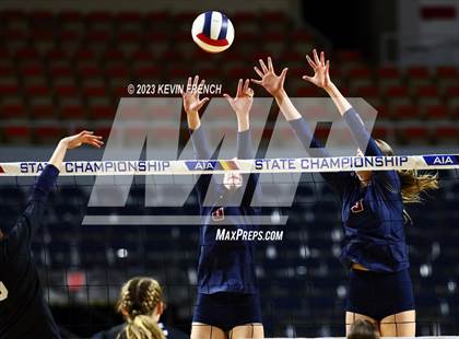 Thumbnail 3 in O'Connor vs. Perry (AIA 6A Final) photogallery.