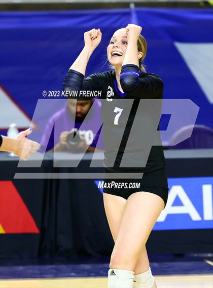 Thumbnail 3 in O'Connor vs. Perry (AIA 6A Final) photogallery.