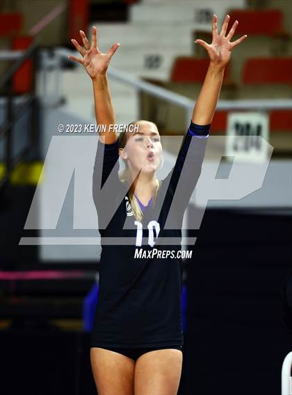 Thumbnail 3 in O'Connor vs. Perry (AIA 6A Final) photogallery.