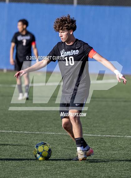 Thumbnail 2 in El Camino Real vs. Hart photogallery.