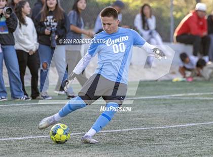 Thumbnail 2 in El Camino Real vs. Hart photogallery.