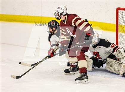 Thumbnail 2 in Arlington vs Reading Memorial (Ed Burns Tournament Round 2) photogallery.