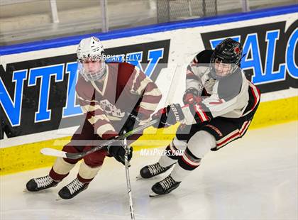 Thumbnail 1 in Arlington vs Reading Memorial (Ed Burns Tournament Round 2) photogallery.