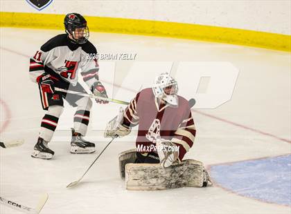 Thumbnail 2 in Arlington vs Reading Memorial (Ed Burns Tournament Round 2) photogallery.