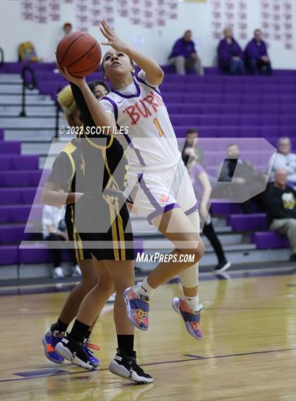 Thumbnail 3 in Franklin Heights vs Reynoldsburg (OHSAA D1 Sectional Final) photogallery.