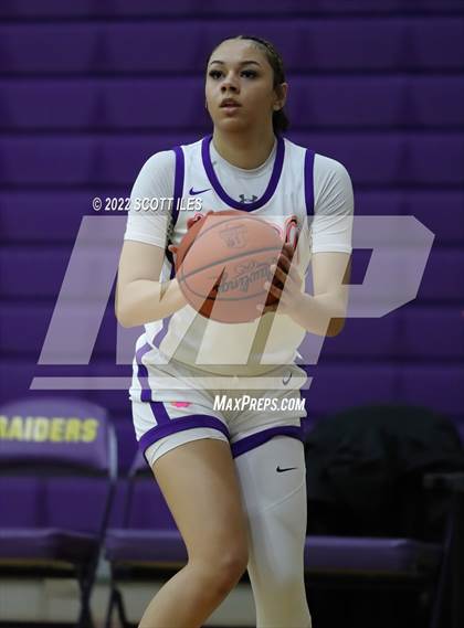 Thumbnail 3 in Franklin Heights vs Reynoldsburg (OHSAA D1 Sectional Final) photogallery.