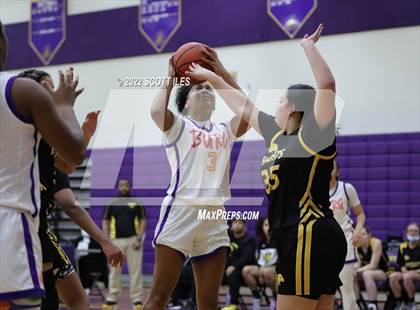 Thumbnail 2 in Franklin Heights vs Reynoldsburg (OHSAA D1 Sectional Final) photogallery.