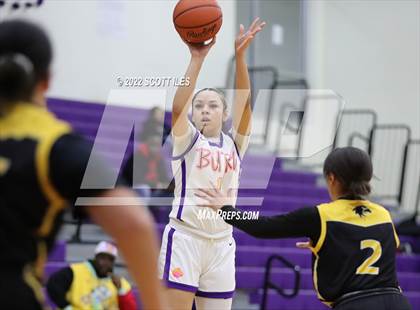 Thumbnail 3 in Franklin Heights vs Reynoldsburg (OHSAA D1 Sectional Final) photogallery.