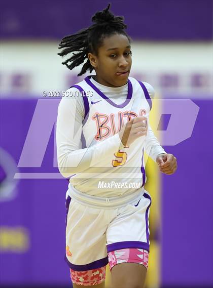 Thumbnail 1 in Franklin Heights vs Reynoldsburg (OHSAA D1 Sectional Final) photogallery.