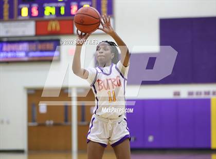 Thumbnail 2 in Franklin Heights vs Reynoldsburg (OHSAA D1 Sectional Final) photogallery.