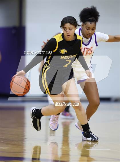 Thumbnail 1 in Franklin Heights vs Reynoldsburg (OHSAA D1 Sectional Final) photogallery.