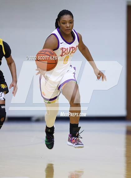 Thumbnail 2 in Franklin Heights vs Reynoldsburg (OHSAA D1 Sectional Final) photogallery.