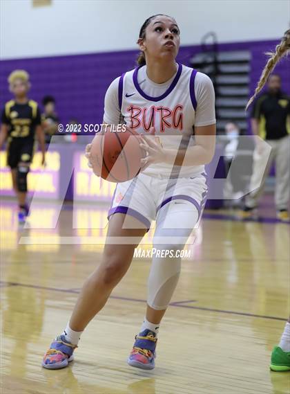 Thumbnail 3 in Franklin Heights vs Reynoldsburg (OHSAA D1 Sectional Final) photogallery.
