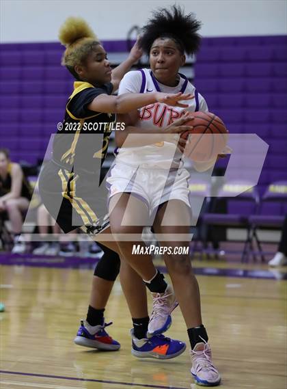 Thumbnail 1 in Franklin Heights vs Reynoldsburg (OHSAA D1 Sectional Final) photogallery.