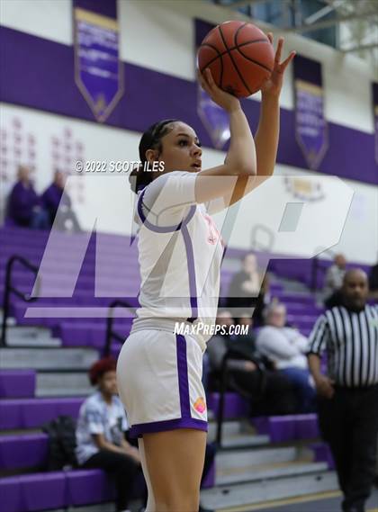 Thumbnail 1 in Franklin Heights vs Reynoldsburg (OHSAA D1 Sectional Final) photogallery.