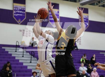 Thumbnail 3 in Franklin Heights vs Reynoldsburg (OHSAA D1 Sectional Final) photogallery.