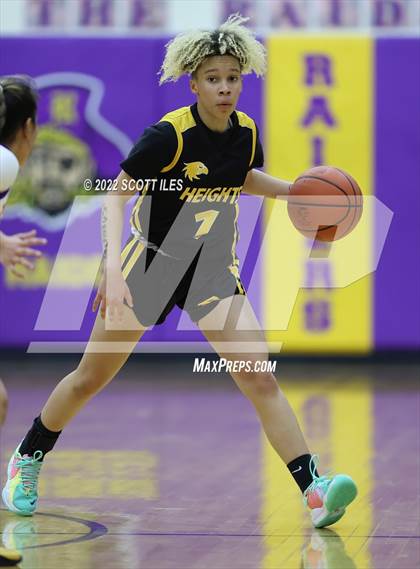 Thumbnail 2 in Franklin Heights vs Reynoldsburg (OHSAA D1 Sectional Final) photogallery.