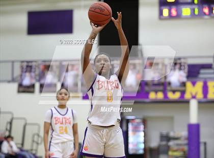 Thumbnail 2 in Franklin Heights vs Reynoldsburg (OHSAA D1 Sectional Final) photogallery.