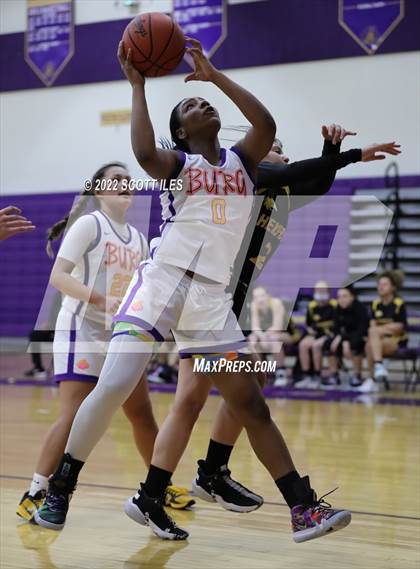 Thumbnail 3 in Franklin Heights vs Reynoldsburg (OHSAA D1 Sectional Final) photogallery.