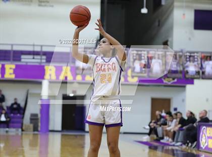 Thumbnail 1 in Franklin Heights vs Reynoldsburg (OHSAA D1 Sectional Final) photogallery.