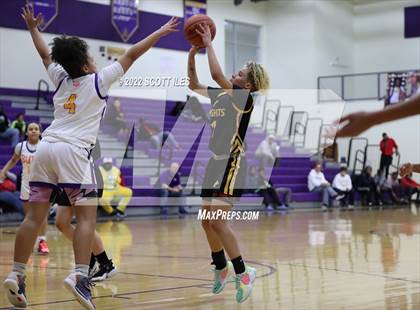 Thumbnail 1 in Franklin Heights vs Reynoldsburg (OHSAA D1 Sectional Final) photogallery.