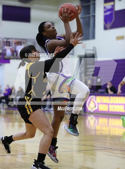 Thumbnail 1 in Franklin Heights vs Reynoldsburg (OHSAA D1 Sectional Final) photogallery.