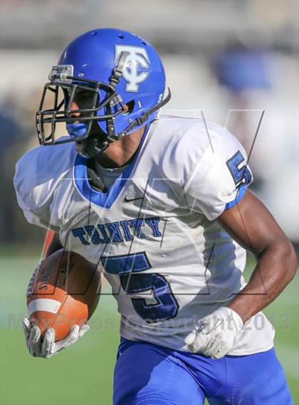 Thumbnail 2 in Clearwater Central Catholic vs. Trinity Christian (FHSAA 3A Final)  photogallery.