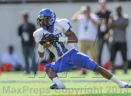 Thumbnail 3 in Clearwater Central Catholic vs. Trinity Christian (FHSAA 3A Final)  photogallery.