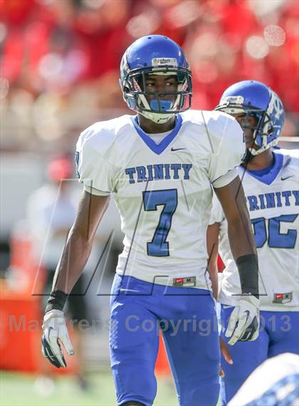 Thumbnail 2 in Clearwater Central Catholic vs. Trinity Christian (FHSAA 3A Final)  photogallery.