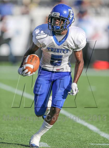 Thumbnail 3 in Clearwater Central Catholic vs. Trinity Christian (FHSAA 3A Final)  photogallery.