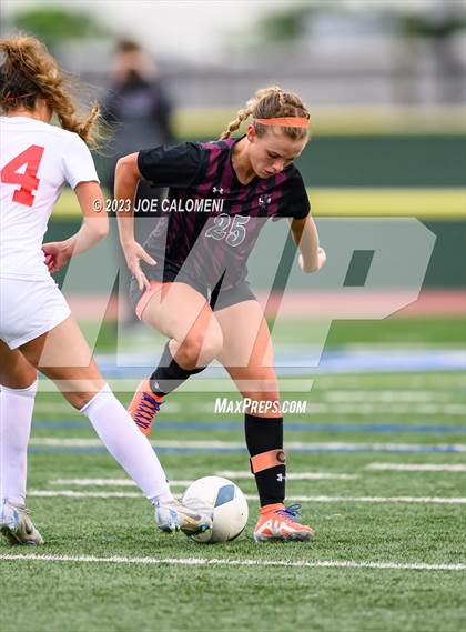 Thumbnail 1 in Round Rock vs Taft (UIL 6A Region 4 Semifinals) photogallery.