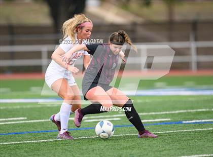 Thumbnail 2 in Round Rock vs Taft (UIL 6A Region 4 Semifinals) photogallery.