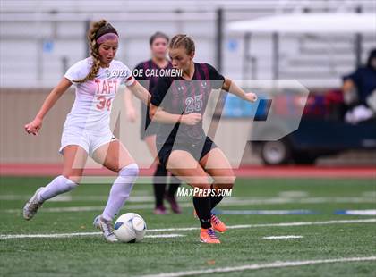 Thumbnail 1 in Round Rock vs Taft (UIL 6A Region 4 Semifinals) photogallery.