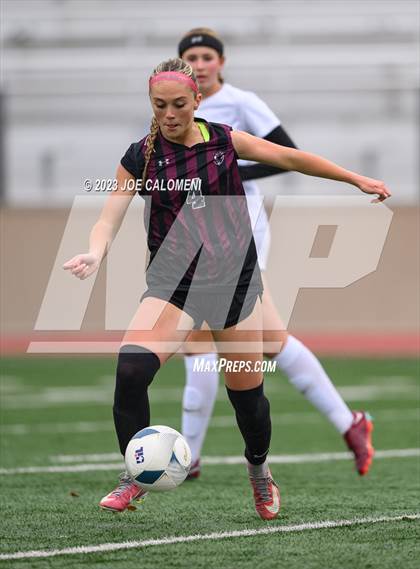 Thumbnail 1 in Round Rock vs Taft (UIL 6A Region 4 Semifinals) photogallery.