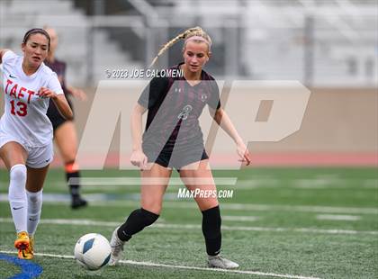 Thumbnail 1 in Round Rock vs Taft (UIL 6A Region 4 Semifinals) photogallery.