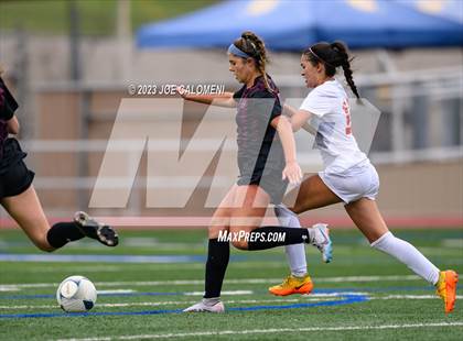 Thumbnail 3 in Round Rock vs Taft (UIL 6A Region 4 Semifinals) photogallery.