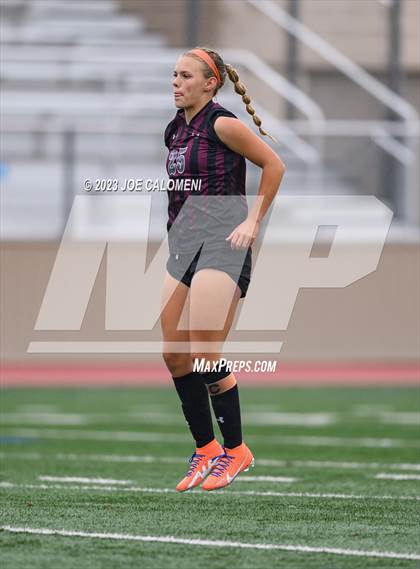 Thumbnail 1 in Round Rock vs Taft (UIL 6A Region 4 Semifinals) photogallery.