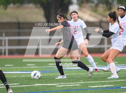 Thumbnail 3 in Round Rock vs Taft (UIL 6A Region 4 Semifinals) photogallery.