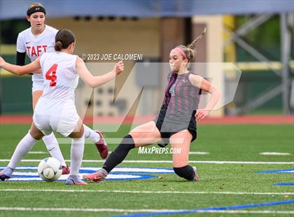 Thumbnail 3 in Round Rock vs Taft (UIL 6A Region 4 Semifinals) photogallery.