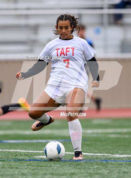 Thumbnail 1 in Round Rock vs Taft (UIL 6A Region 4 Semifinals) photogallery.