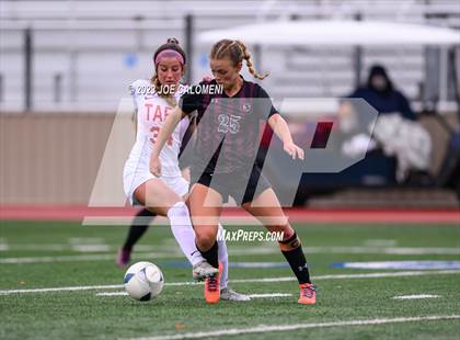 Thumbnail 2 in Round Rock vs Taft (UIL 6A Region 4 Semifinals) photogallery.