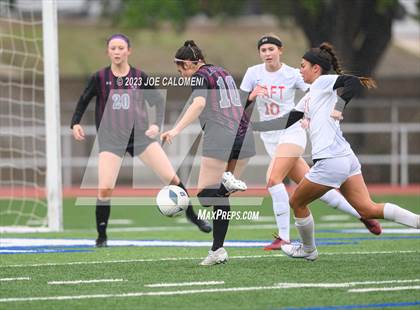 Thumbnail 3 in Round Rock vs Taft (UIL 6A Region 4 Semifinals) photogallery.