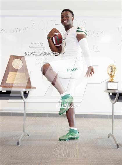 Thumbnail 2 in DeSoto (Preseason Early Contenders Photo Shoot)  photogallery.