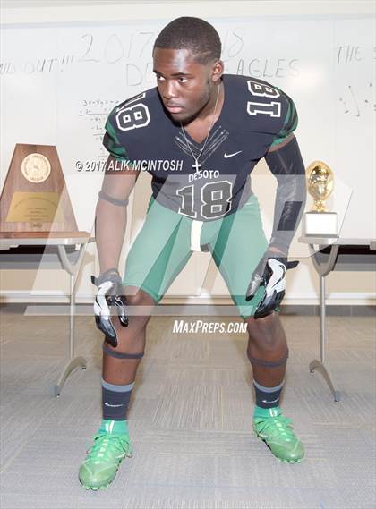 Thumbnail 2 in DeSoto (Preseason Early Contenders Photo Shoot)  photogallery.