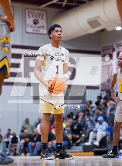 Thumbnail 1 in Butler vs. Keenan photogallery.