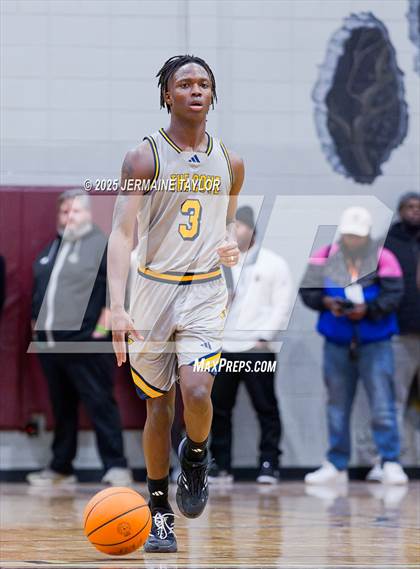 Thumbnail 2 in Butler vs. Keenan photogallery.