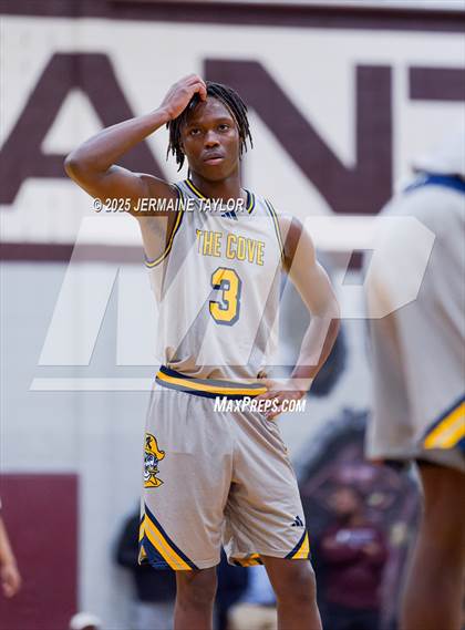 Thumbnail 3 in Butler vs. Keenan photogallery.