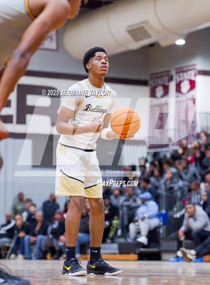 Thumbnail 1 in Butler vs. Keenan photogallery.