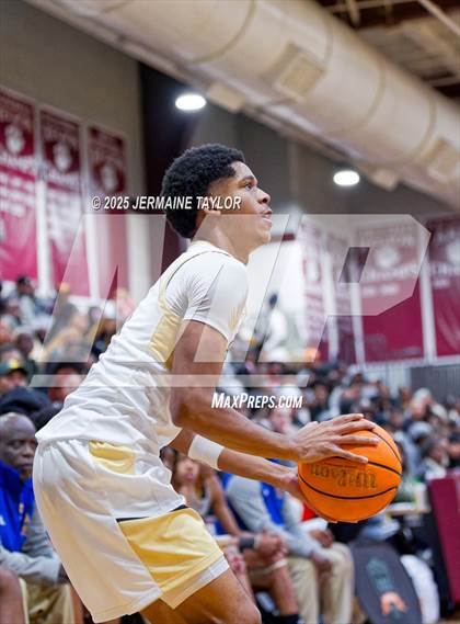 Thumbnail 2 in Butler vs. Keenan photogallery.