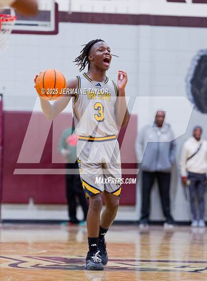 Thumbnail 3 in Butler vs. Keenan photogallery.